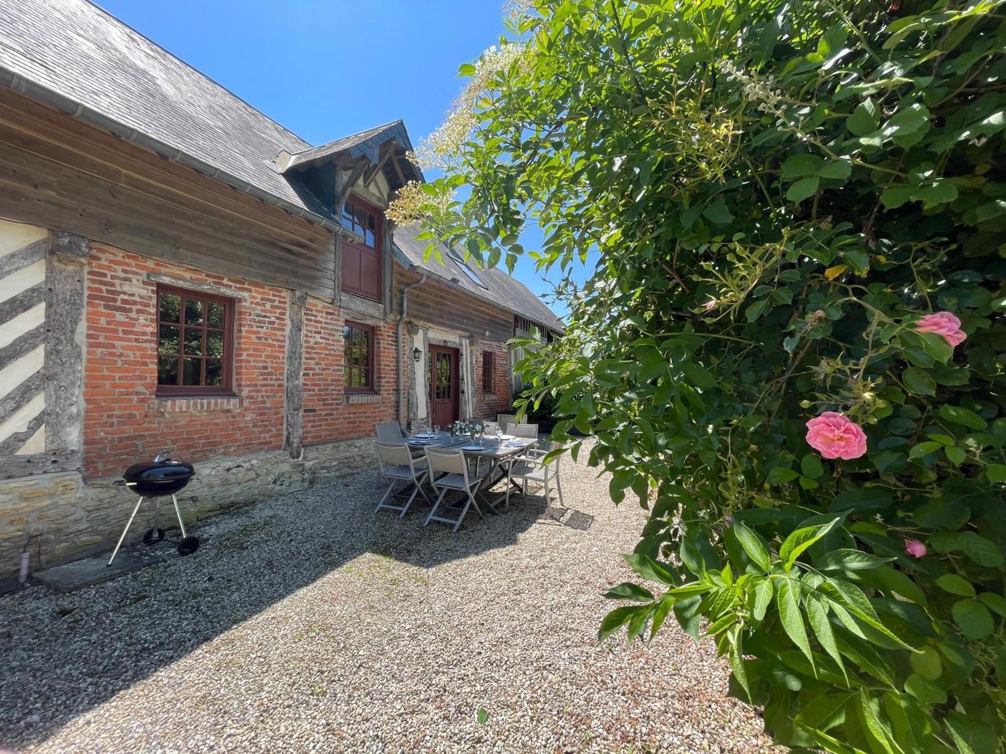 Les Ecuries A 12 Mn De Cabourg Holiday home