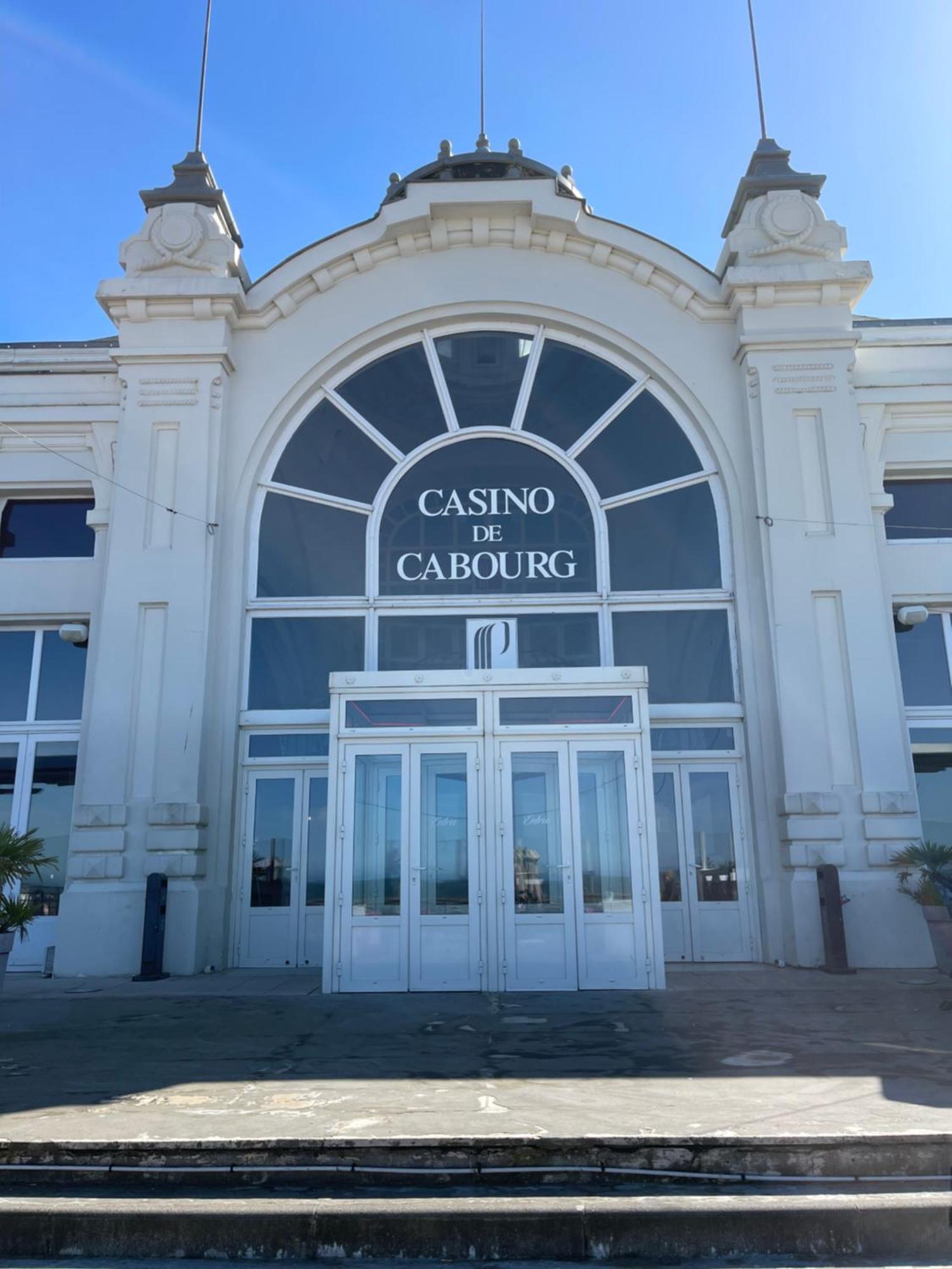 Les Ecuries A 12 Mn De Cabourg * Goustranville